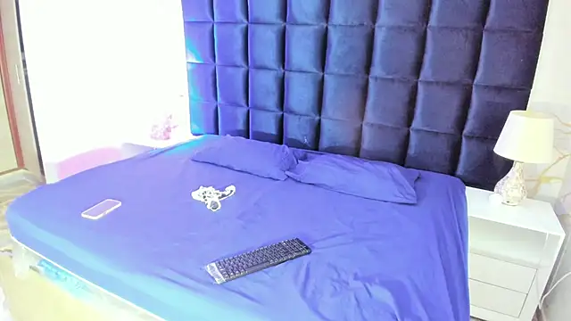 Snapshot of Maddysex_ chatting on 07/21/26, 11:34 Maddysex online show from 07/21/26, 11:34