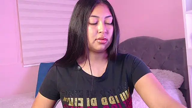 Snapshot of Pocahontas_power chatting on 12/13/24, 05:10 Pocahontas power online show from 12/13/24, 05:10