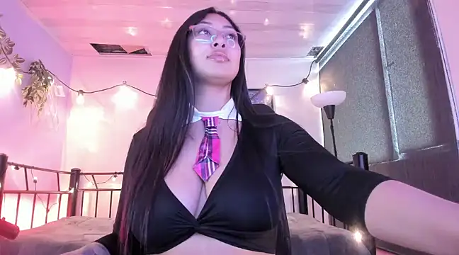 Snapshot of Pocahontas_power chatting on 03/04/25, 08:38 Pocahontas power online show from 03/04/25, 08:38