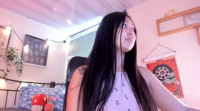 Snapshot of Pocahontas_power chatting on 03/14/25, 08:06 Pocahontas power online show from 03/14/25, 08:06