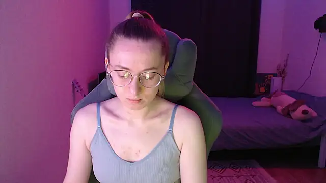 Snapshot of AnabelFrel chatting on 02/01/26, 01:04 AnabelFrel online show from 02/01/26, 01:04