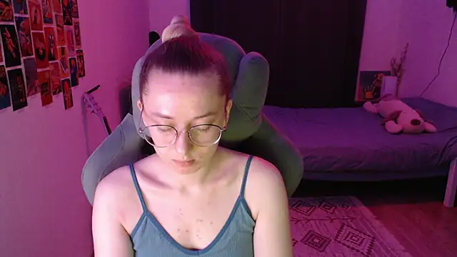 Snapshot of AnabelFrel chatting on 02/22/26, 01:18 AnabelFrel online show from 02/22/26, 01:18