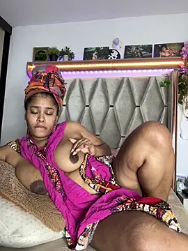 Snapshot of africa_xxx chatting on 03/10/26, 11:43 africa xxx online show from 03/10/26, 11:43