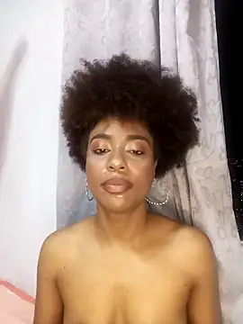 thaimy  online show from 10/16/25, 11:39