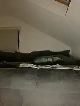 Snapshot of Vlad200472 chatting on 03/01/25, 09:37 Vlad200472 online show from 03/01/25, 09:37