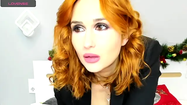 Red Fairy  online show from 12/27/24, 03:15