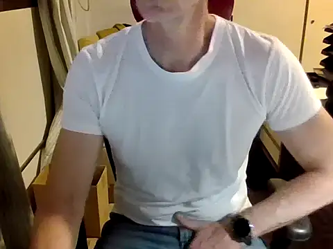 Snapshot of mariohurt101 chatting on 09/18/25, 09:50 mariohurt101 online show from 09/18/25, 09:50