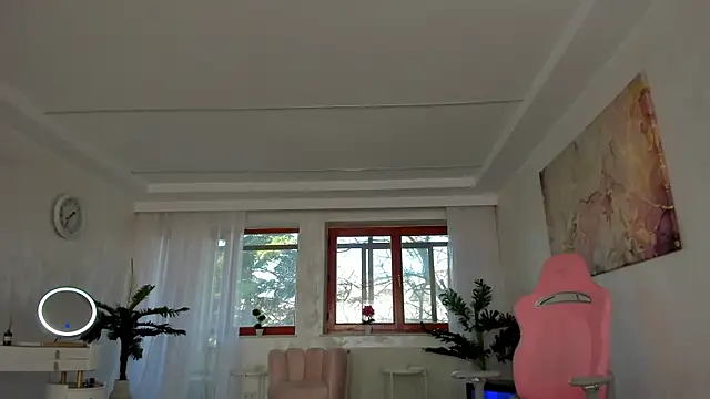 TiffanyHouston  online show from 01/18/25, 07:28