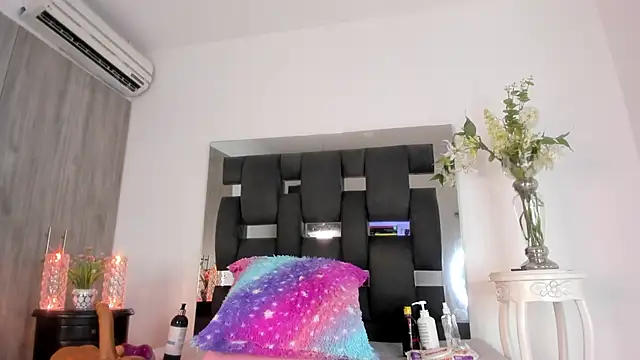 tanyyaa online show from 03/18/25, 04:47