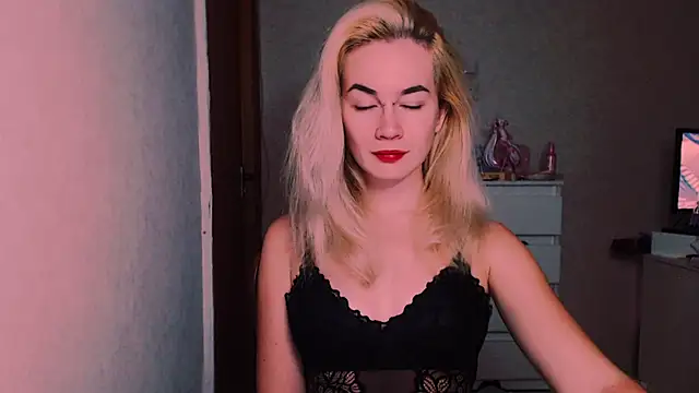 xxxcharismaaa online show from 10/22/25, 06:40