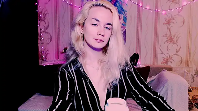 xxxcharismaaa online show from 05/16/26, 07:45