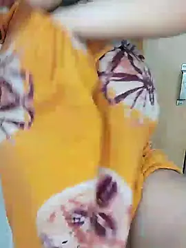 Snapshot of Sneha_angelic chatting on 03/05/26, 09:38 Sneha angelic online show from 03/05/26, 09:38