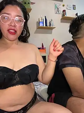 Snapshot of Vivi_Kvsh chatting on 03/11/26, 09:15 Vivi Kvsh online show from 03/11/26, 09:15