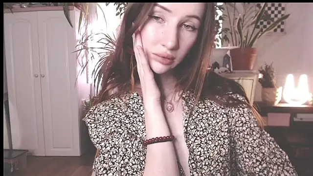 Snapshot of Arwen-elf chatting on 01/29/25, 05:56 Arwen-elf online show from 01/29/25, 05:56