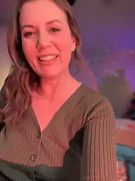 MaiseKnox online show from 12/22/24, 09:42