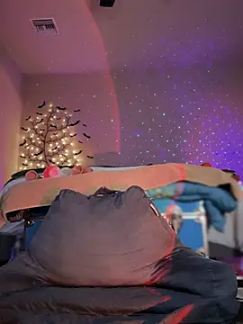 MaiseKnox online show from 01/19/25, 09:55