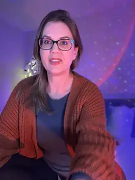 MaiseKnox online show from 02/26/25, 02:04