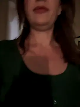 MaiseKnox online show from 10/10/25, 10:42