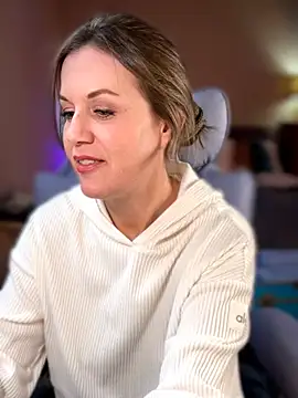 MaiseKnox online show from 03/07/26, 07:55