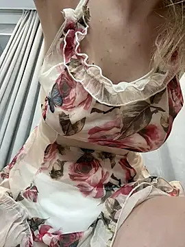 AnikaBest online show from 12/24/24, 02:32