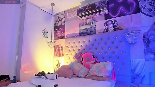 Vivi prinncess online show from 03/18/25, 03:31