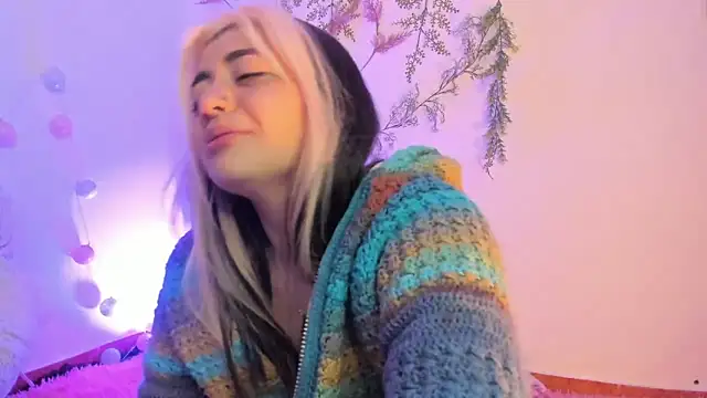 Snapshot of Sammysammy_ chatting on 12/24/24, 05:38 Sammysammy online show from 12/24/24, 05:38