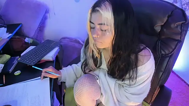 Snapshot of Sammysammy_ chatting on 02/11/25, 06:40 Sammysammy online show from 02/11/25, 06:40