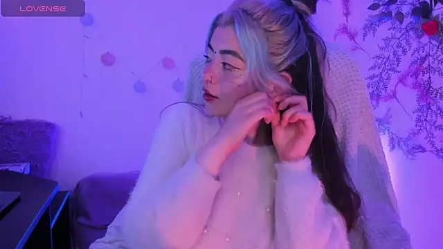 Snapshot of Sammysammy_ chatting on 03/08/25, 05:59 Sammysammy online show from 03/08/25, 05:59