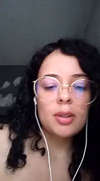 Snapshot of NinaSweet2 chatting on 03/12/25, 09:13 NinaSweet2 online show from 03/12/25, 09:13
