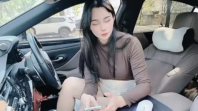 Snapshot of orla2021 chatting on 12/30/24, 03:58 orla2021 online show from 12/30/24, 03:58