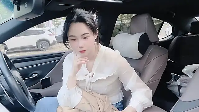 Snapshot of orla2021 chatting on 01/01/25, 12:32 orla2021 online show from 01/01/25, 12:32