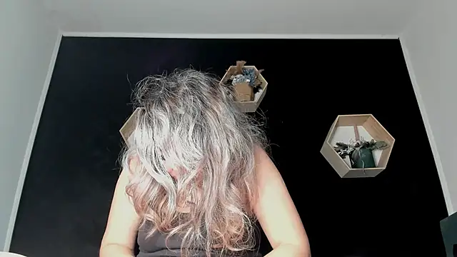 Snapshot of Alesys69 chatting on 03/22/26, 12:58 Alesys69 online show from 03/22/26, 12:58