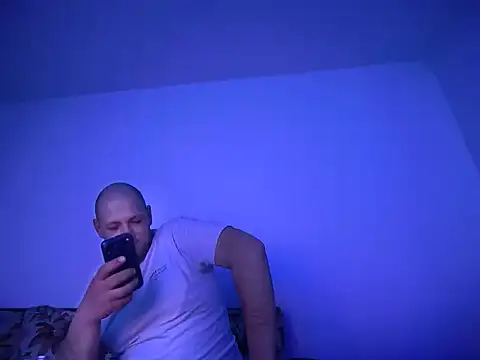 Snapshot of Flakka95 chatting on 04/09/26, 02:44 Flakka95 online show from 04/09/26, 02:44