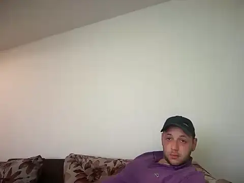 Snapshot of Flakka95 chatting on 04/16/26, 03:18 Flakka95 online show from 04/16/26, 03:18