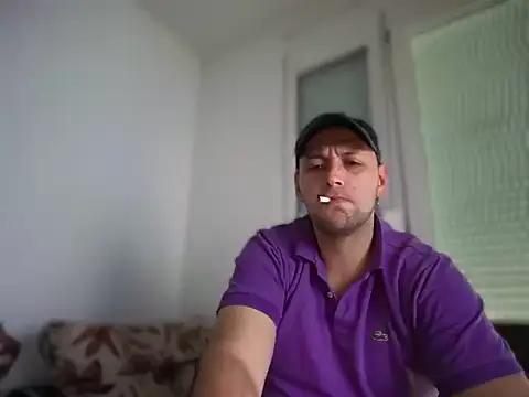 Snapshot of Flakka95 chatting on 05/18/26, 04:02 Flakka95 online show from 05/18/26, 04:02