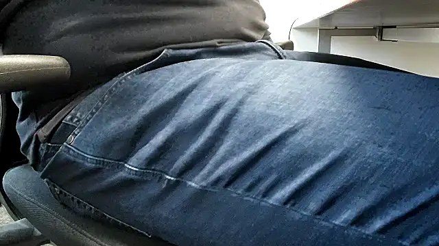 69bezfleku online show from 10/23/25, 06:13