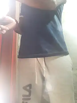 Snapshot of xxxsexy27 chatting on 02/11/25, 07:02 xxxsexy27 online show from 02/11/25, 07:02