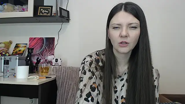 Snapshot of SugarTati chatting on 01/14/25, 06:49 SugarTati online show from 01/14/25, 06:49