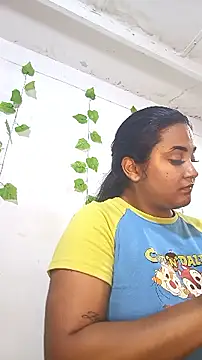 Snapshot of shayna_all chatting on 11/07/25, 07:14 shayna all online show from 11/07/25, 07:14