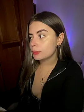 Miss valeriaa online show from 11/18/25, 11:15