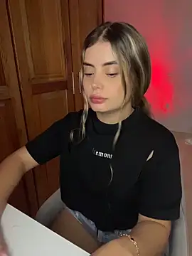 Snapshot of Miss_valeriaa chatting on 03/24/26, 10:15 Miss valeriaa online show from 03/24/26, 10:15