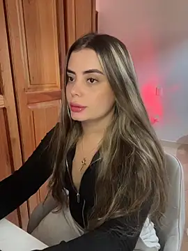 Snapshot of Miss_valeriaa chatting on 03/25/26, 03:40 Miss valeriaa online show from 03/25/26, 03:40