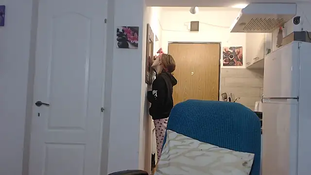 simyhvn online show from 03/04/25, 05:11