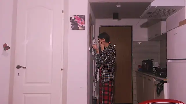 simyhvn online show from 12/16/25, 06:07