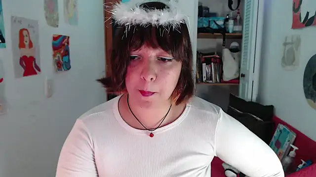 soynanabela28 online show from 10/30/25, 02:02