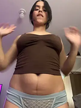 Snapshot of xlovelygirlx chatting on 03/14/26, 01:34 xlovelygirlx online show from 03/14/26, 01:34