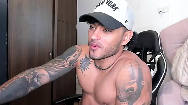 Alessandro Vanni online show from 12/07/24, 01:07