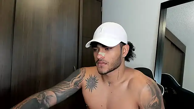 Alessandro Vanni online show from 12/22/24, 03:11