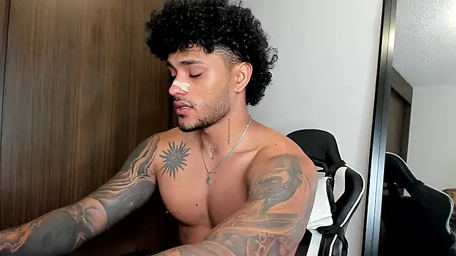 Alessandro Vanni online show from 01/07/25, 05:01