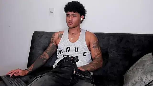 Alessandro Vanni online show from 02/20/25, 02:51